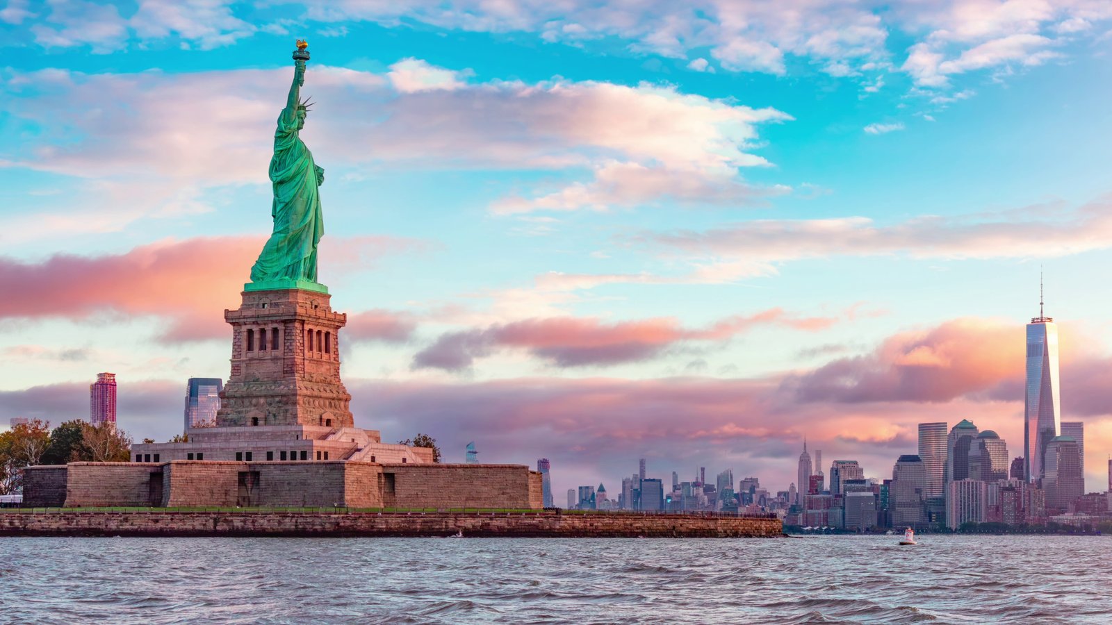 Familia viajando con nuestras ofertas